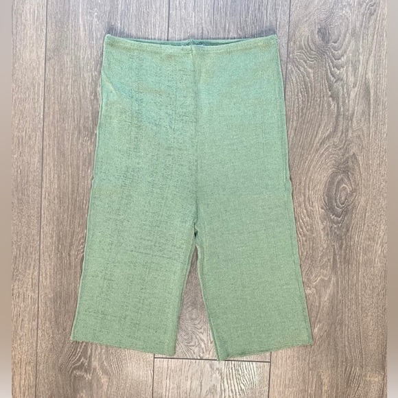 Lioness Fall in Line Bike Shorts Sage Size S - Picture 2 of 3